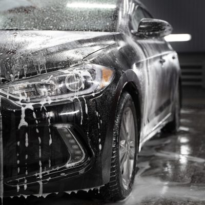 beautiful-car-washing-service